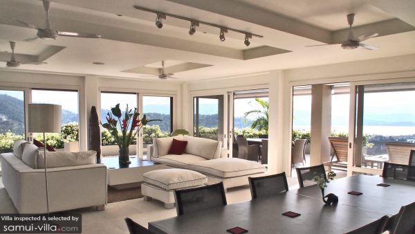 panorama summit villa living room