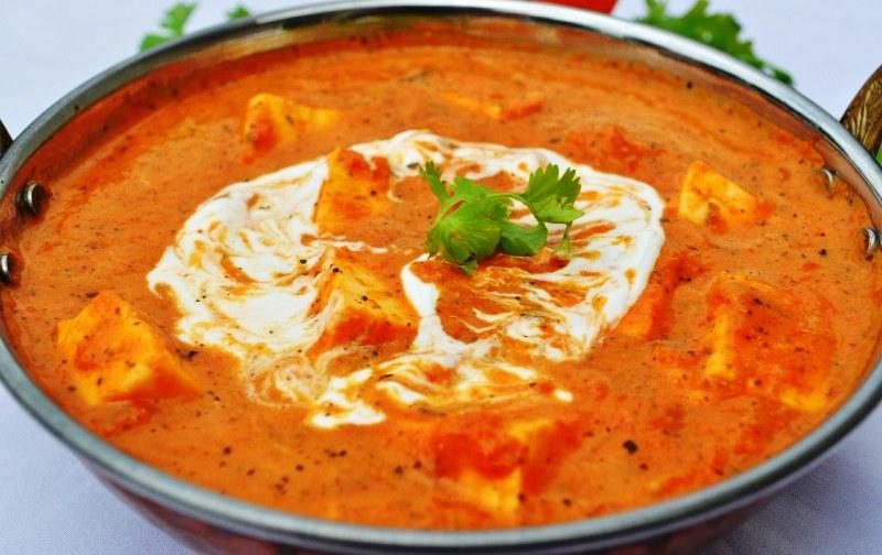 Craving for halal curry and indian food? Come to Tandoori Palace Indian Restaurant.